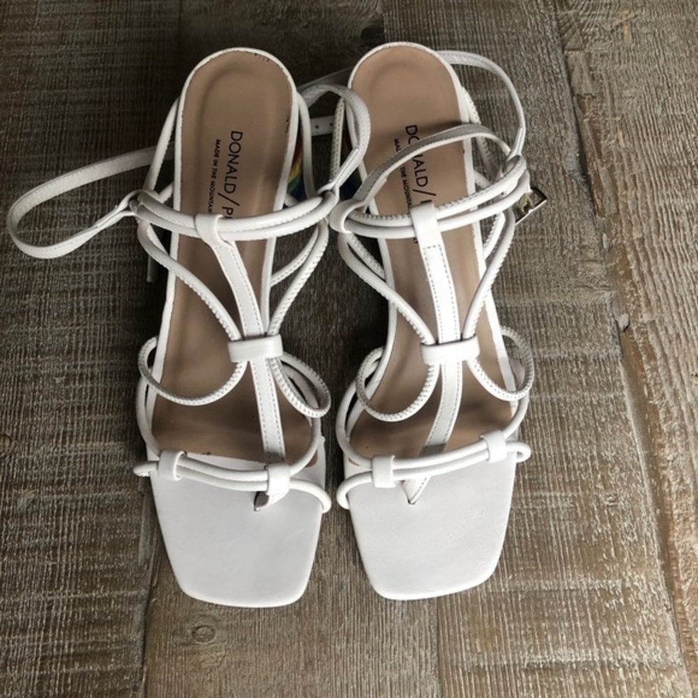 DONALD PILNER Wesli Rainbow Strappy Sandal 7.5 - Picture 5 of 12